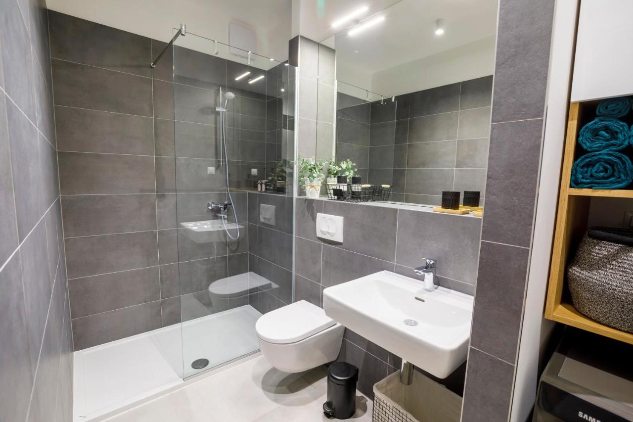 Osiris Luxury Apartment สปลิท ภายนอก รูปภาพ